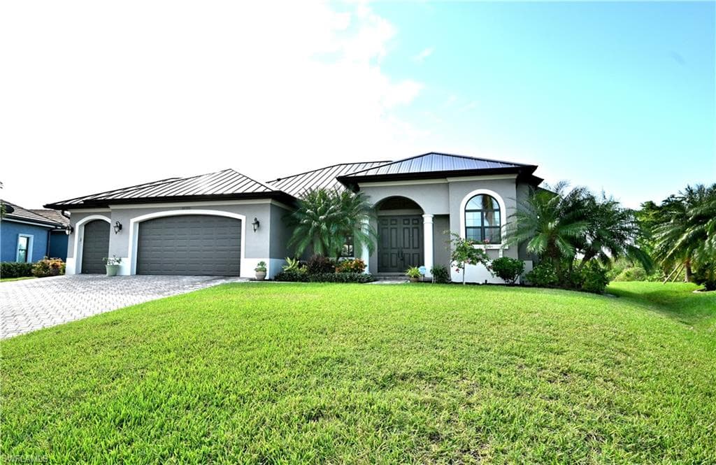 11715 Royal Tee CIR CAPE CORAL, FL 33991