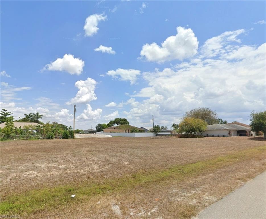 1203 NE 2nd AVE CAPE CORAL, FL 33909