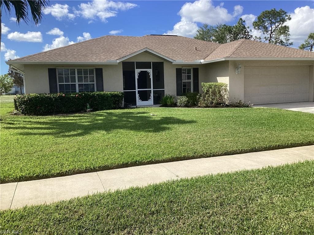 139 Estelle DR NAPLES, FL 34112