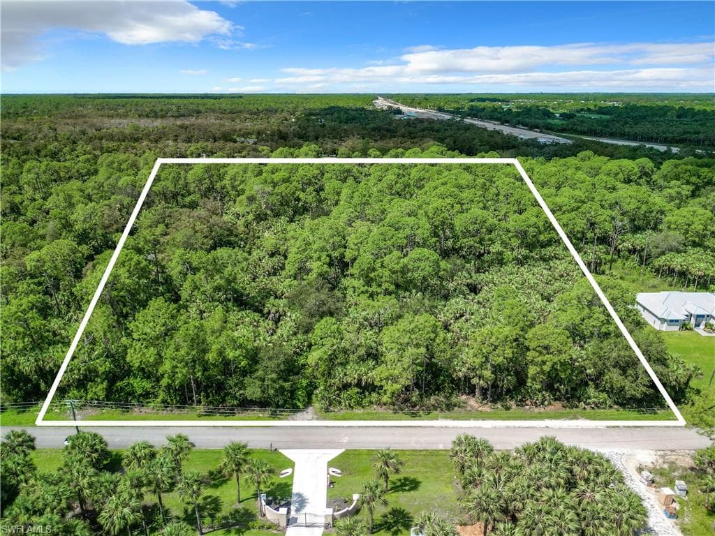 13th ST NW NAPLES, FL 34120