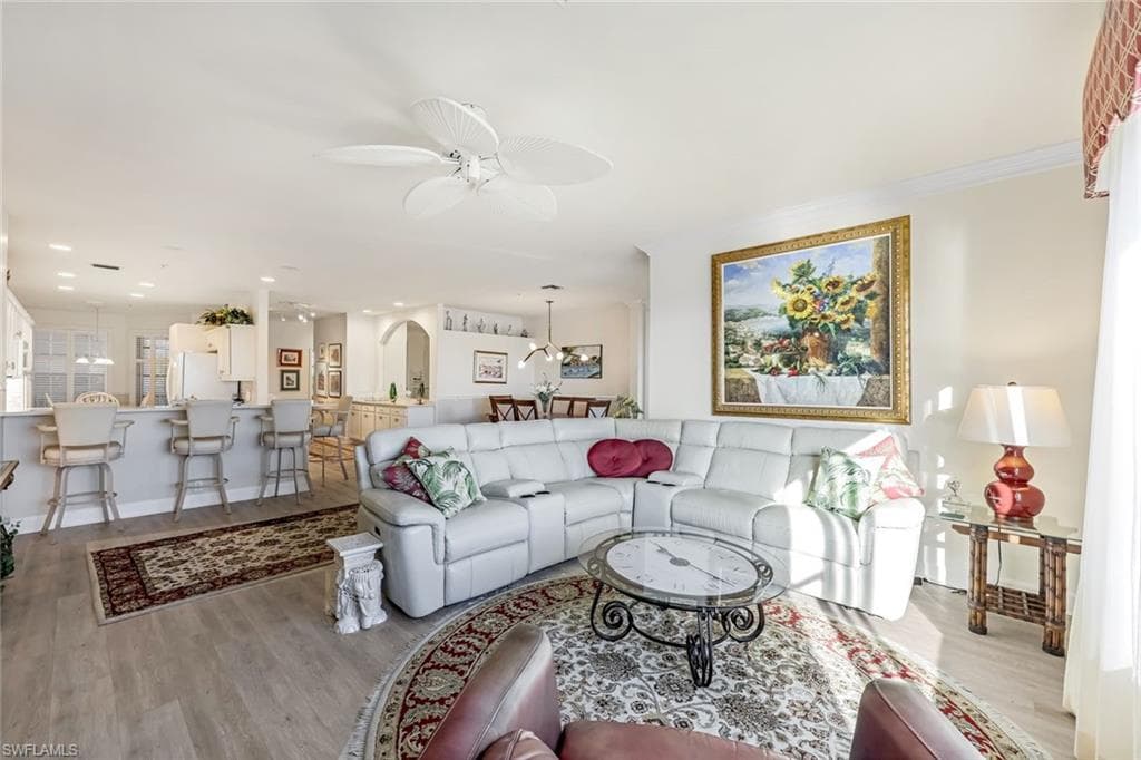 9101 Southmont CV 203 FORT MYERS, FL 33908