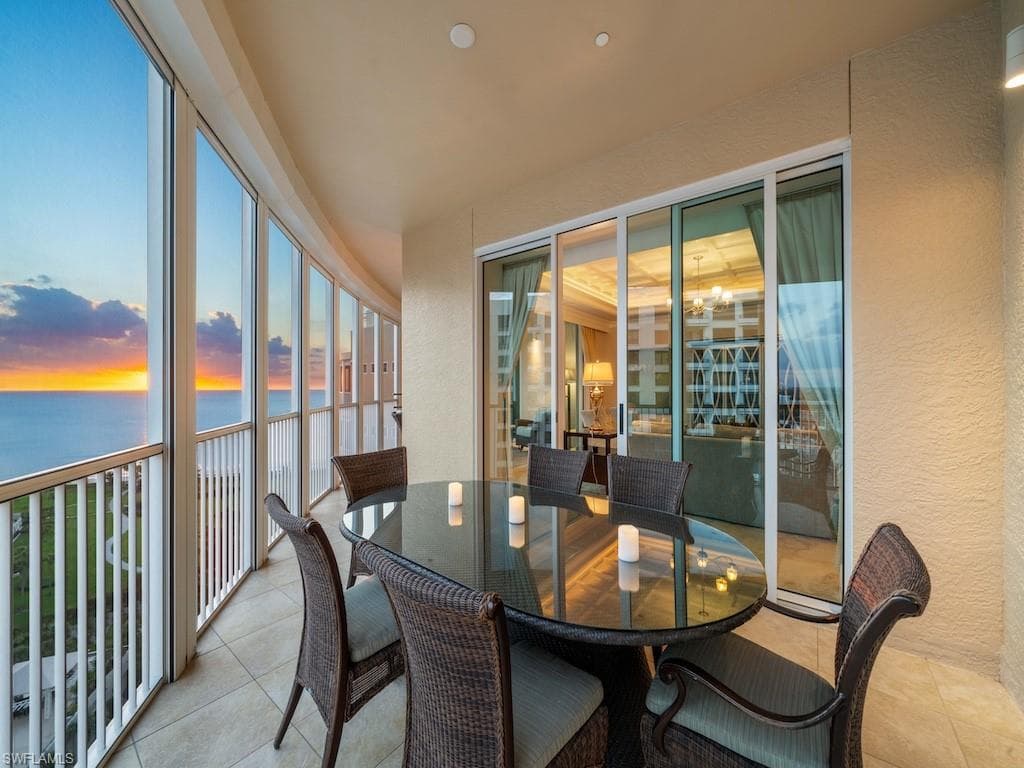 4501 Gulf Shore BLVD N 1401 NAPLES, FL 34103