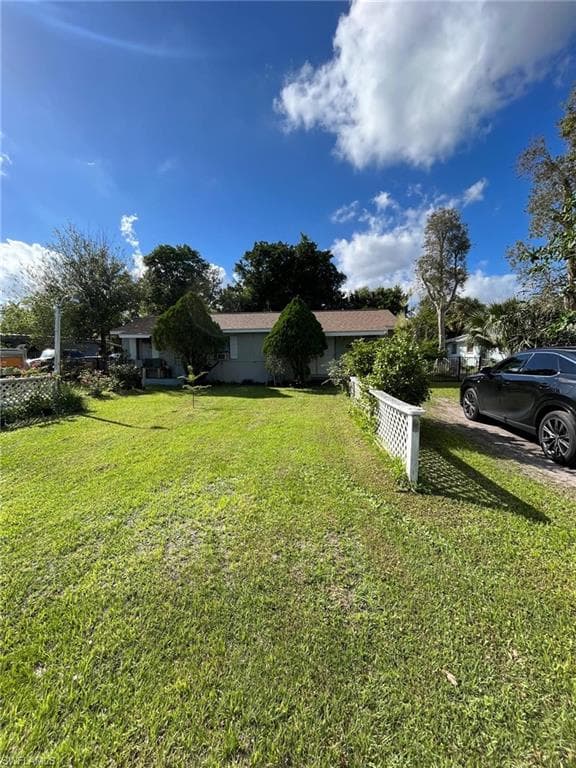 556-556 New York DR 554 FORT MYERS, FL 33905