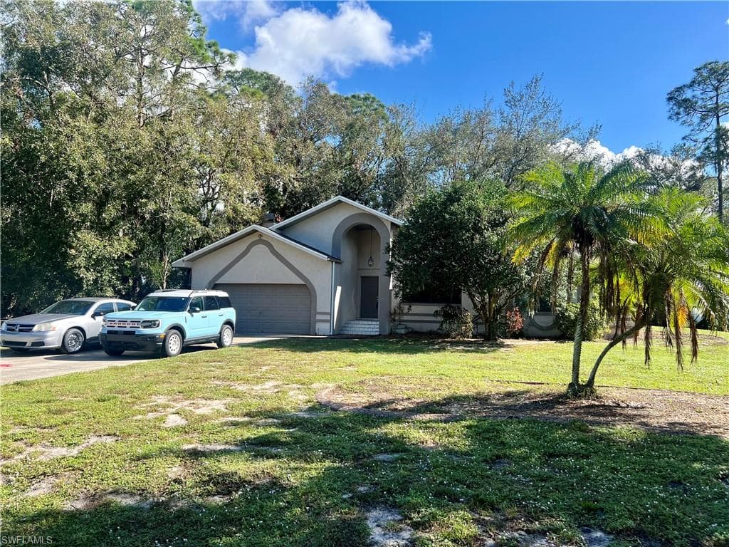 308 Hamilton AVE LEHIGH ACRES, FL 33936