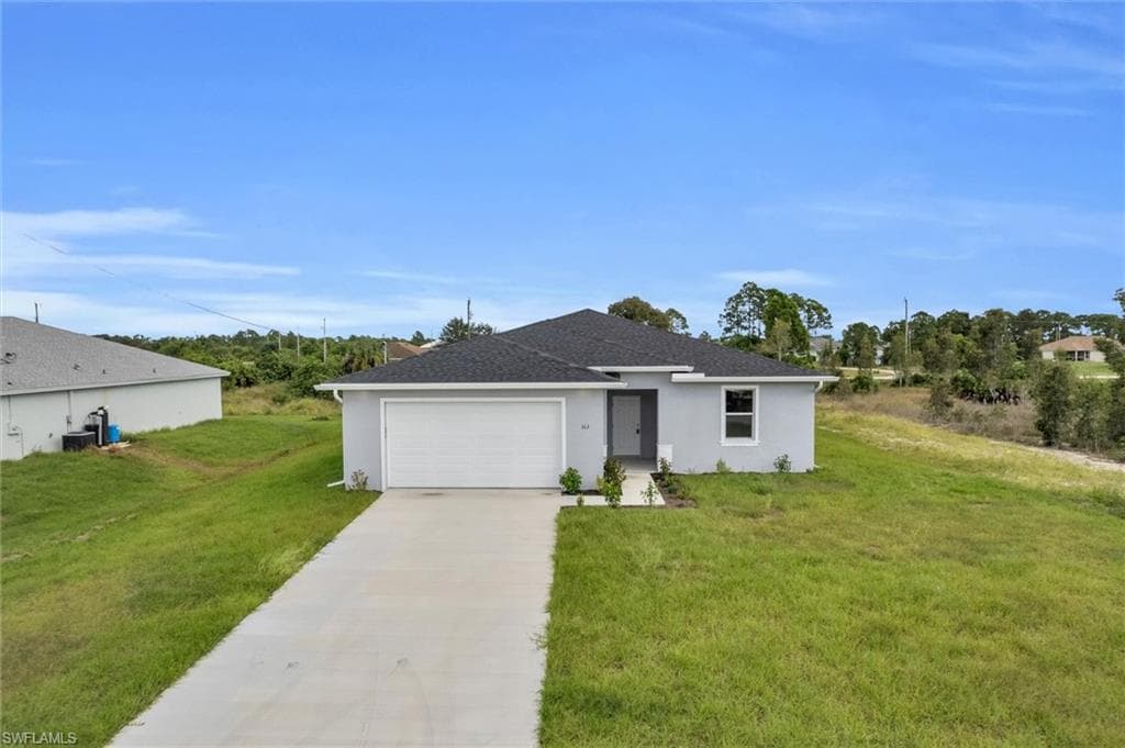 157 Peerless ST LEHIGH ACRES, FL 33974