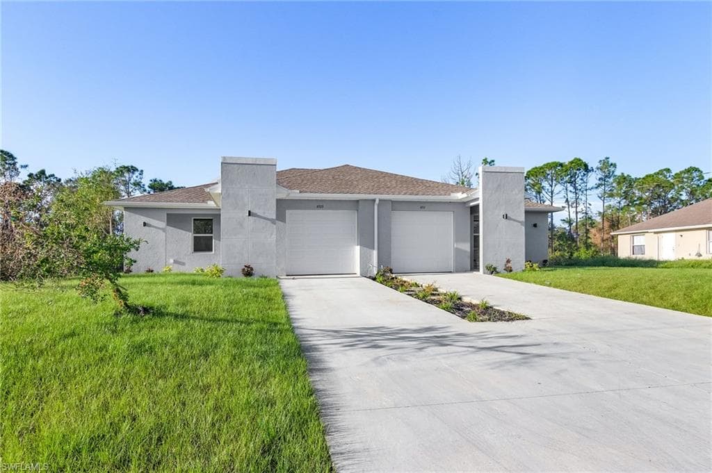 305 Gordon AVE S LEHIGH ACRES, FL 33973