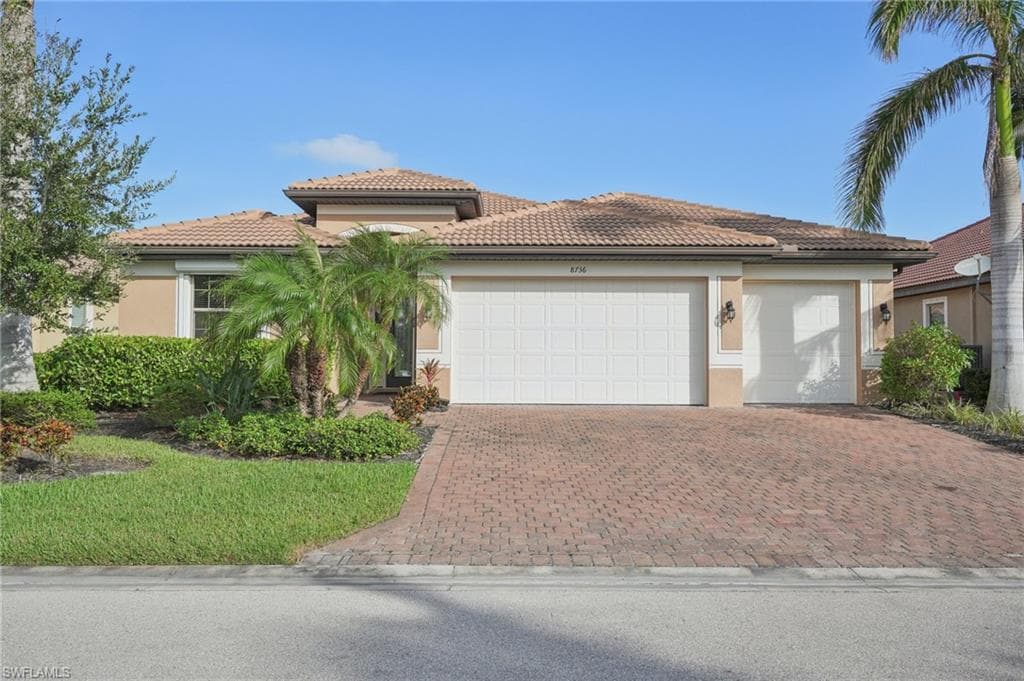 8736 Westwood Oaks PL FORT MYERS, FL 33908