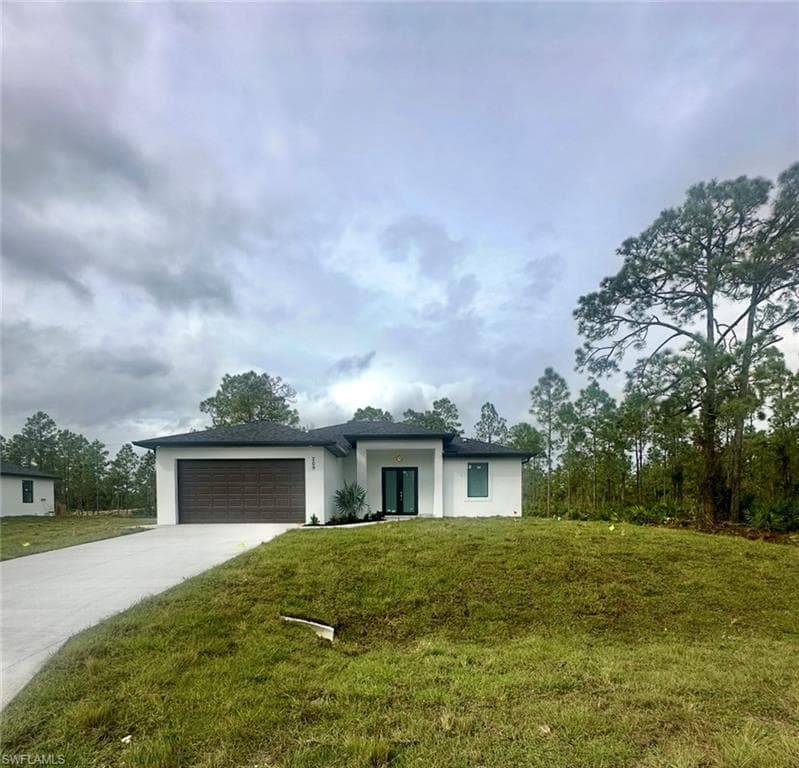 209 Wells AVE LEHIGH ACRES, FL 33936