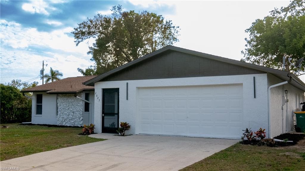 2025 49th TER SW NAPLES, FL 34116