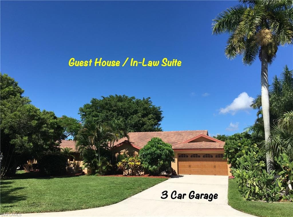 147 Pebble Beach CIR NAPLES, FL 34113