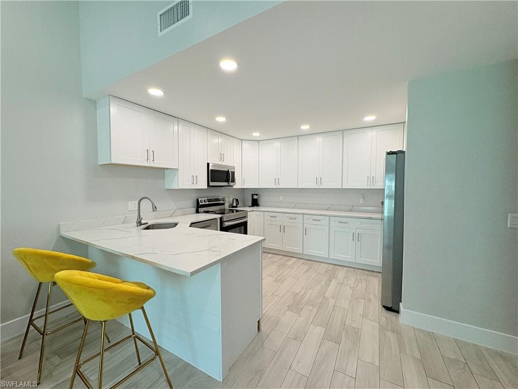 6342 Royal Woods DR FORT MYERS, FL 33908