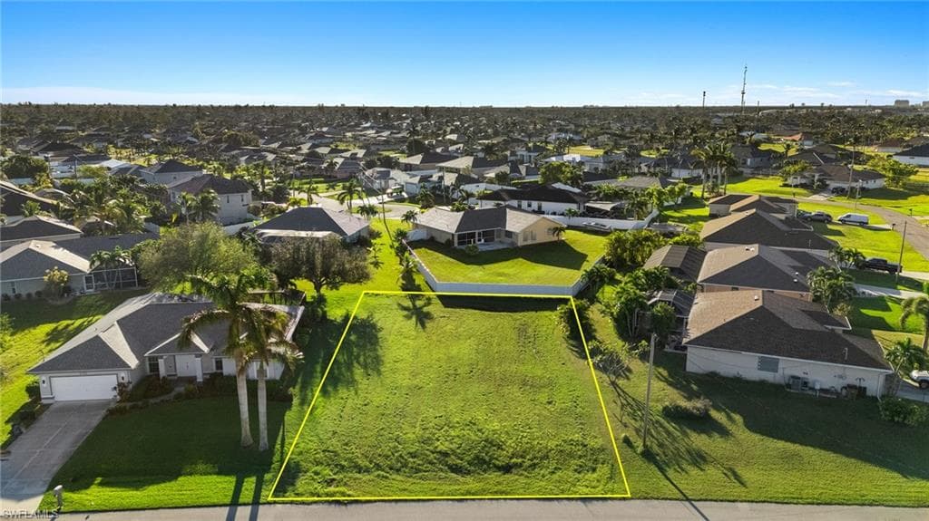 2709 SW 24th AVE CAPE CORAL, FL 33914