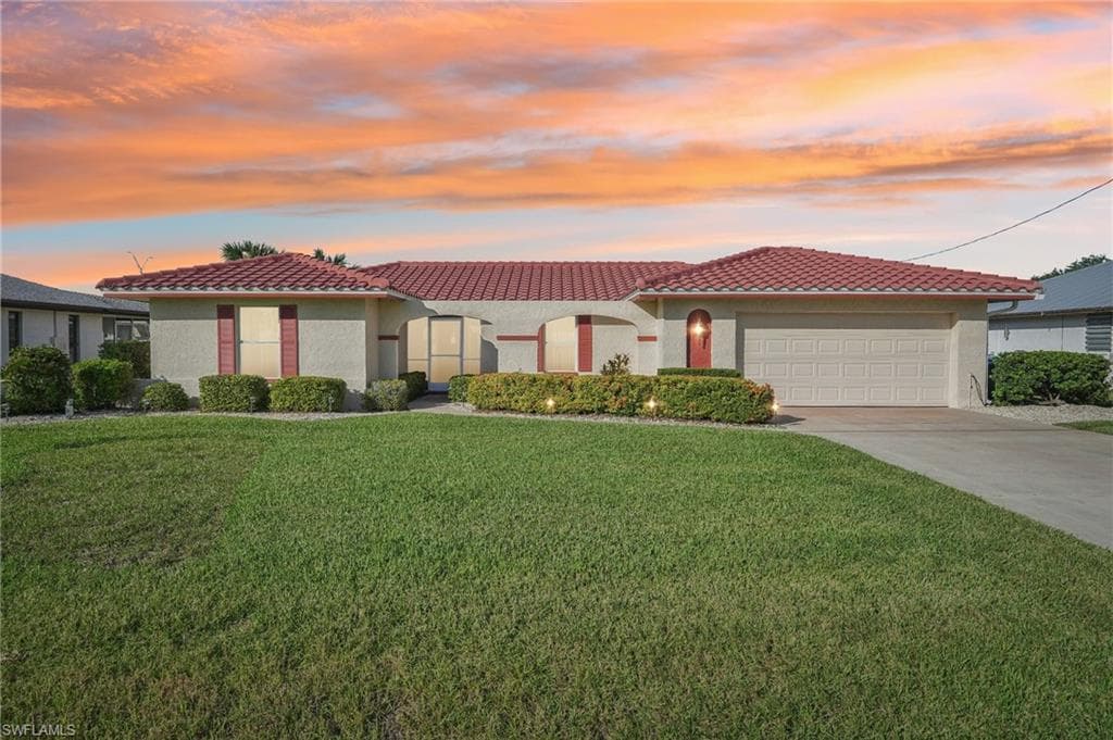 2505 Everest PKWY CAPE CORAL, FL 33904