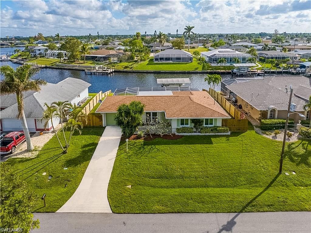 2817 SE 10th AVE CAPE CORAL, FL 33904