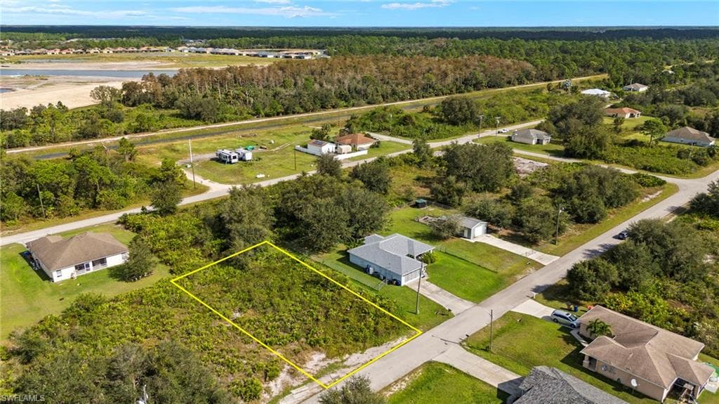 2810 74th ST W LEHIGH ACRES, FL 33971