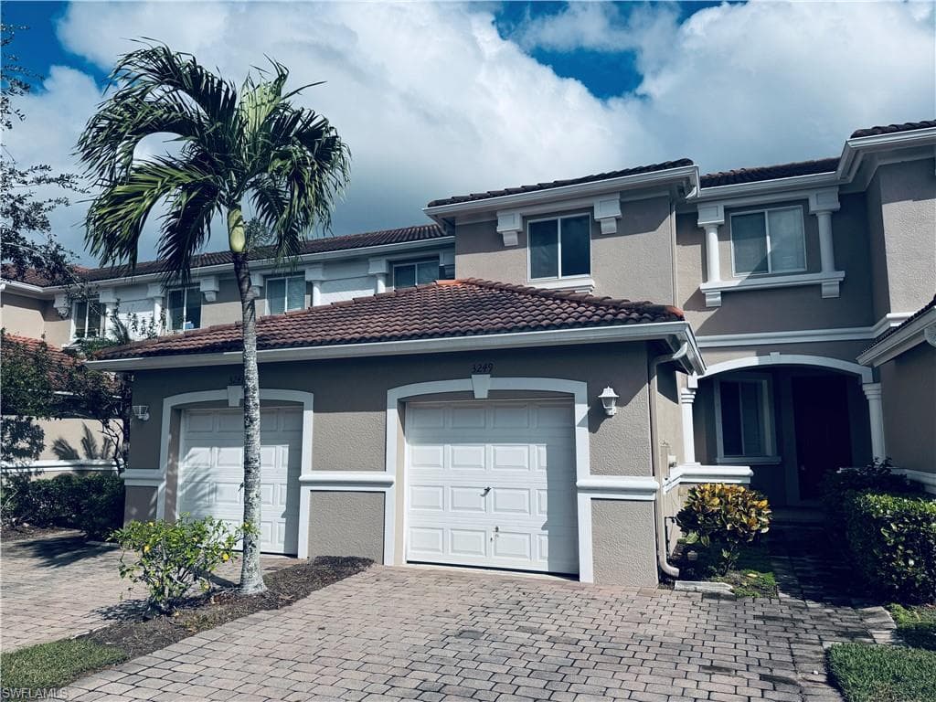 3249 Antica ST FORT MYERS, FL 33905