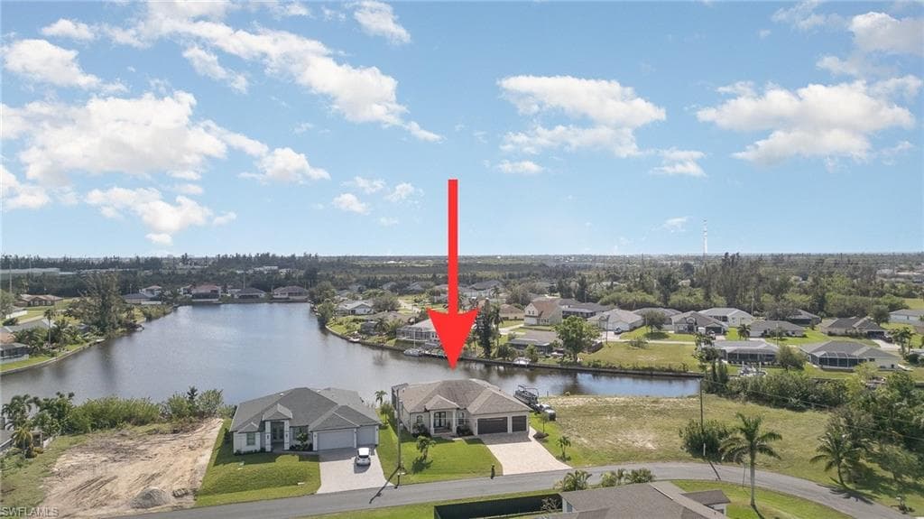 2124 SW 2nd ST CAPE CORAL, FL 33991