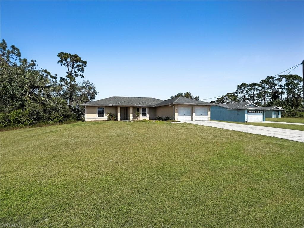 4322 15th ST W 1 LEHIGH ACRES, FL 33971
