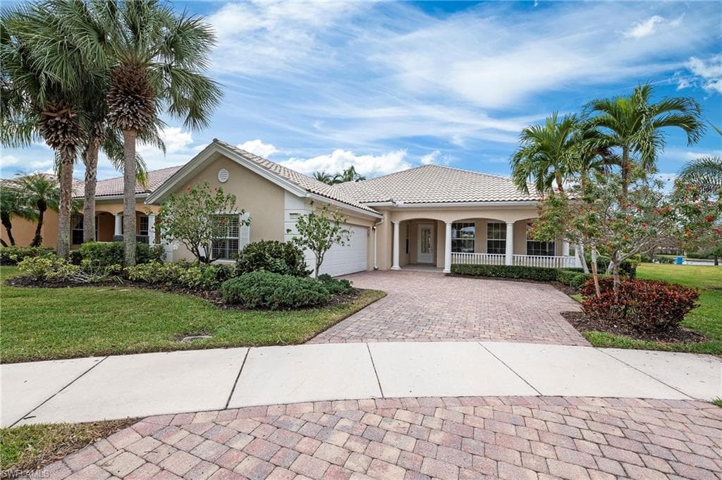 28270 Koi WAY BONITA SPRINGS, FL 34135