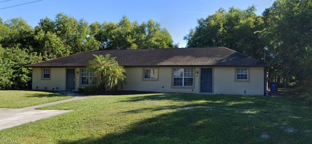 1105 Harold AVE S LEHIGH ACRES, FL 33973