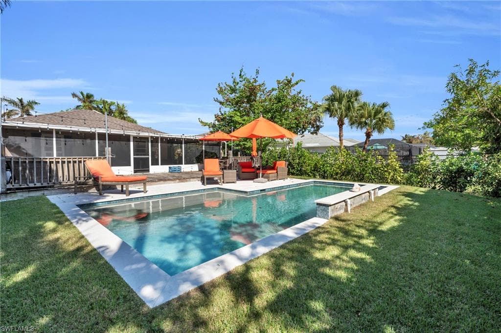 828 104th AVE N NAPLES, FL 34108