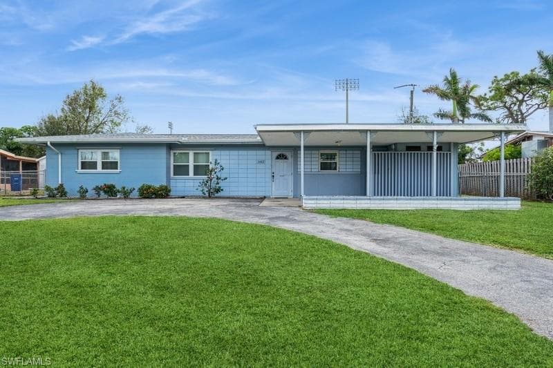 1442 Charles RD FORT MYERS, FL 33919