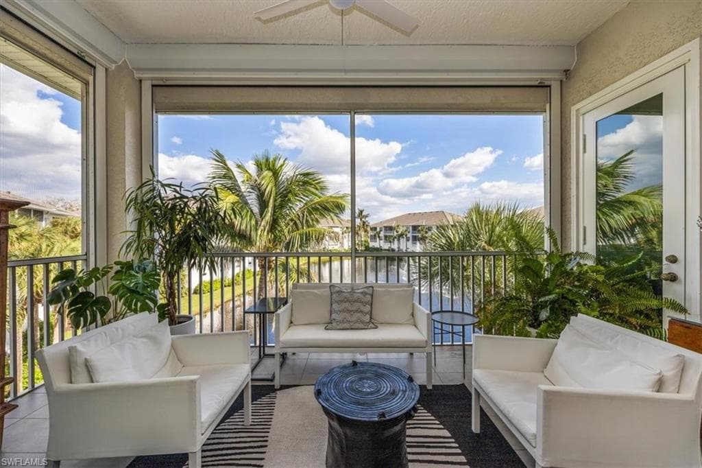 825 Bentwater CIR 201 NAPLES, FL 34108
