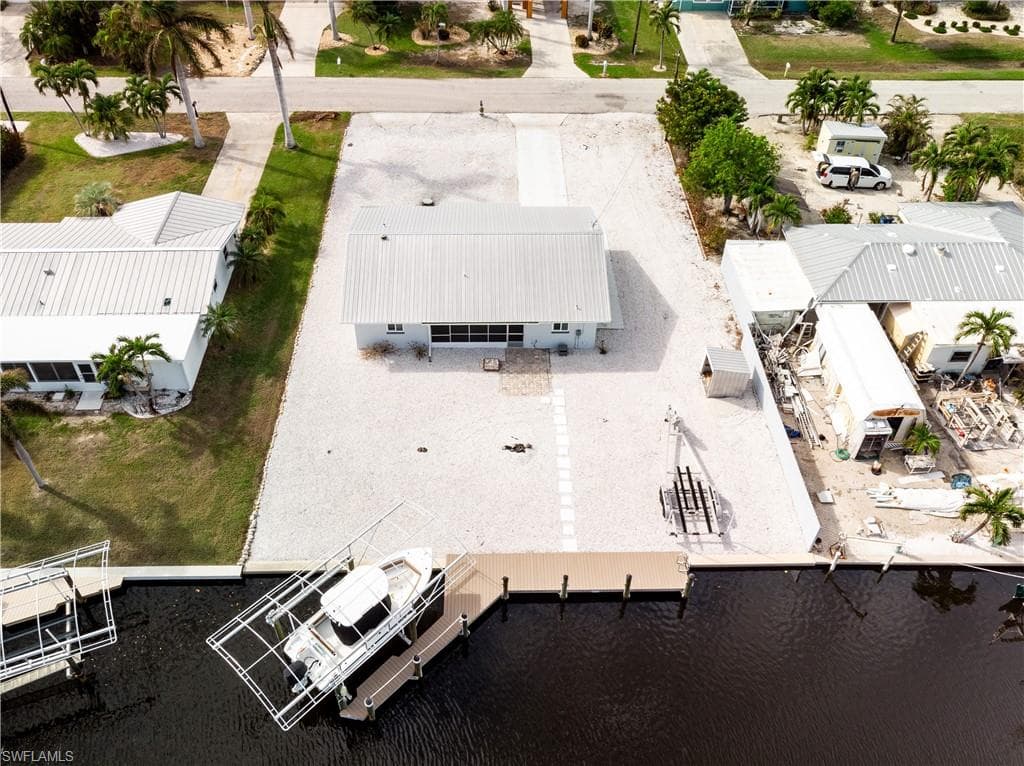 2744 Sanderling CT ST. JAMES CITY, FL 33956
