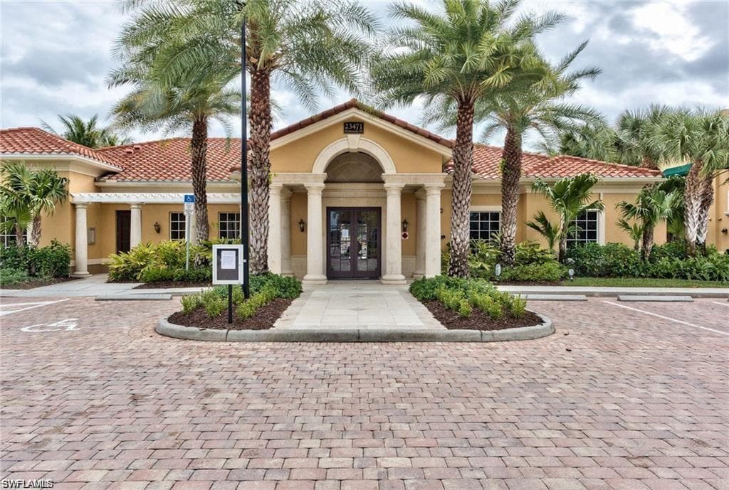 23570 Alamanda DR 204 ESTERO, FL 34135