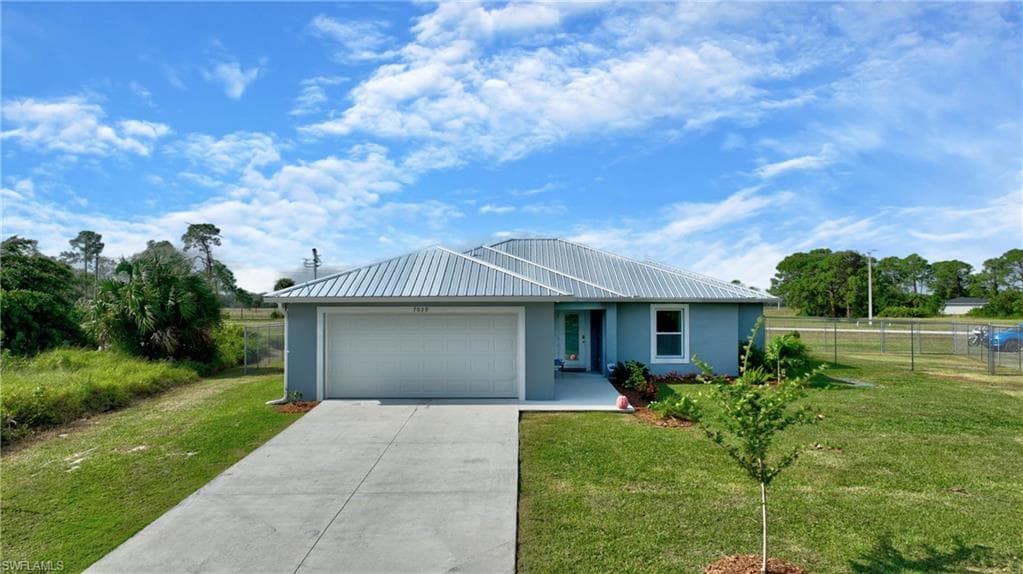 7039 Calder CIR LABELLE, FL 33935