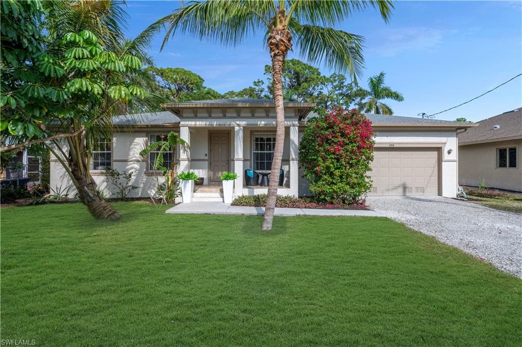 4050 Rita LN BONITA SPRINGS, FL 34134