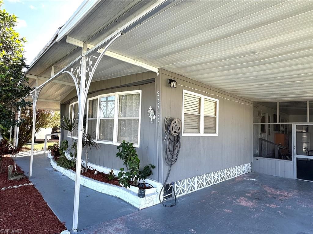 26057 Kings RD BONITA SPRINGS, FL 34135
