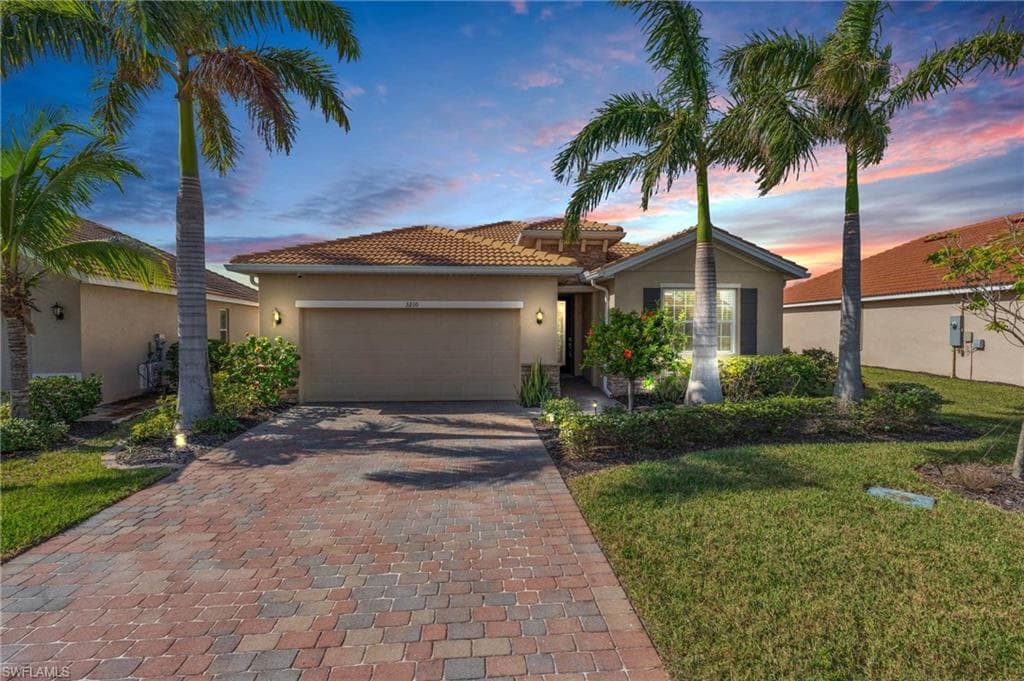 3210 Birchin LN FORT MYERS, FL 33916
