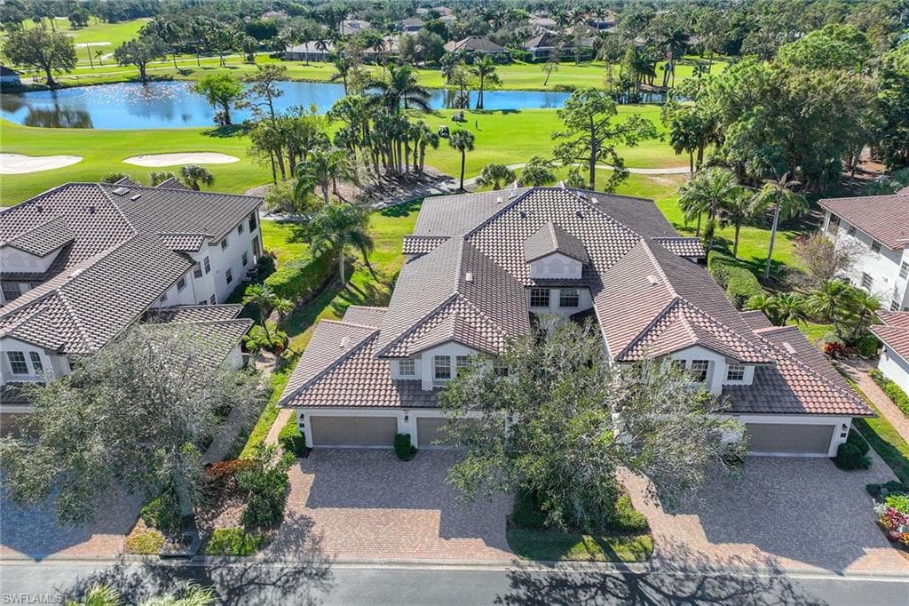 8157 Saratoga DR 1501 NAPLES, FL 34113