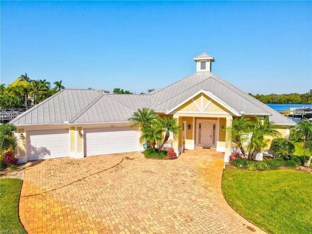2011 Aruba AVE FORT MYERS, FL 33905
