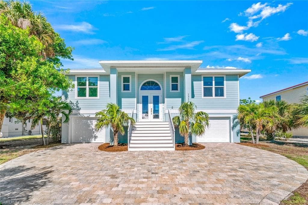 1311 Par View DR SANIBEL, FL 33957