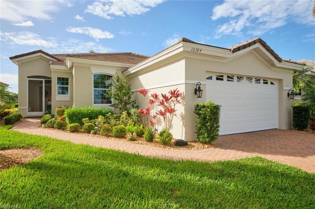 16384 Willowcrest WAY FORT MYERS, FL 33908