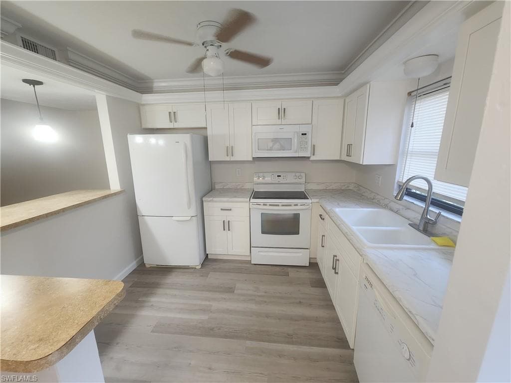 28150 Pine Haven WAY 28 BONITA SPRINGS, FL 34135