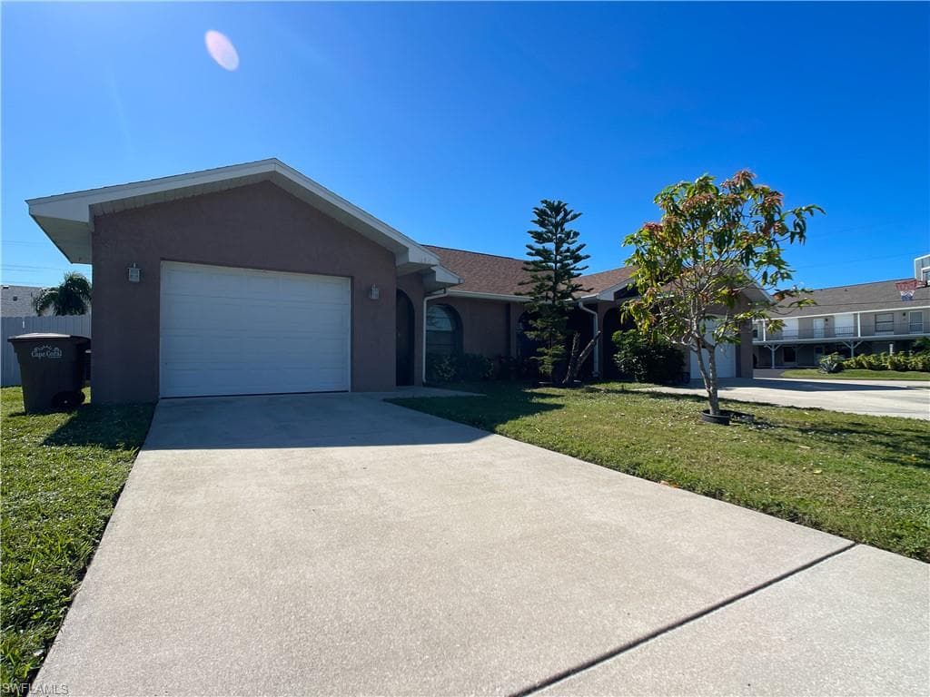 1156 SW 47th TER CAPE CORAL, FL 33914