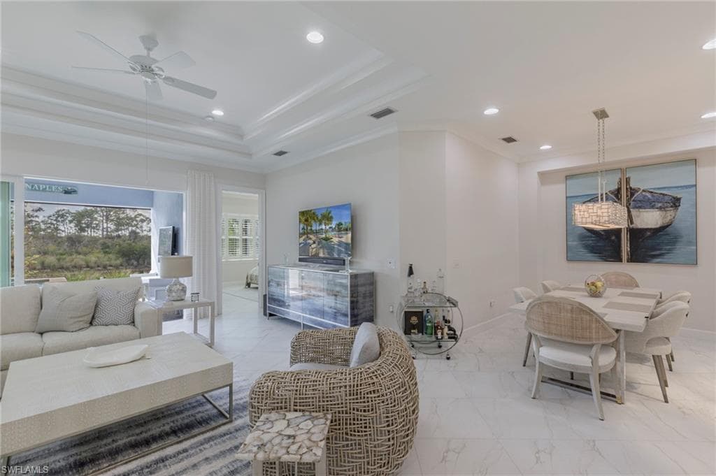 6899 Saona CT NAPLES, FL 34113