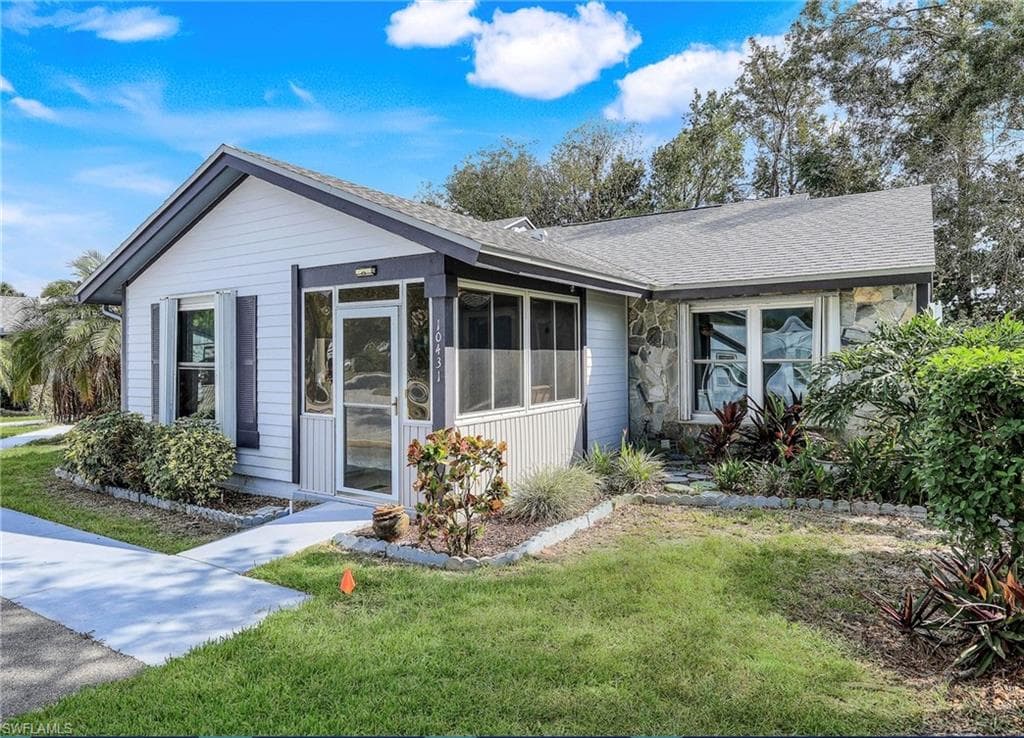 10431 New Bedford CT LEHIGH ACRES, FL 33936