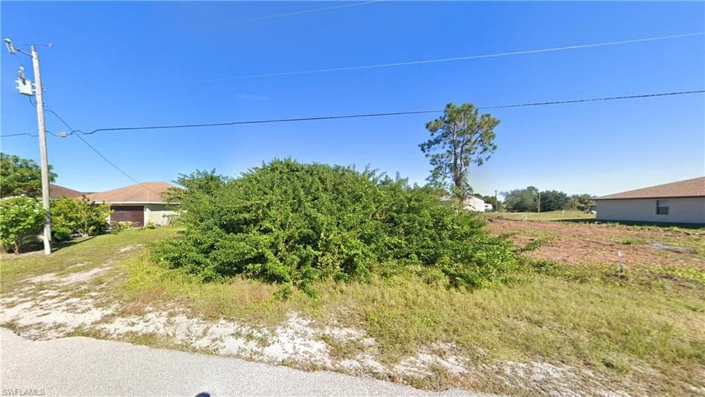 3904 15th ST SW LEHIGH ACRES, FL 33976