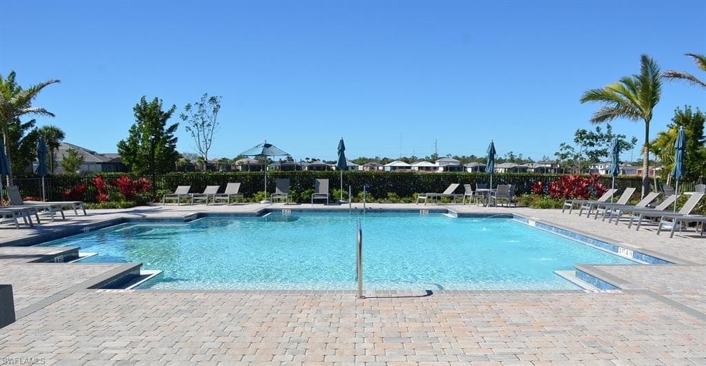 1976 Yellowfin CIR NAPLES, FL 34114