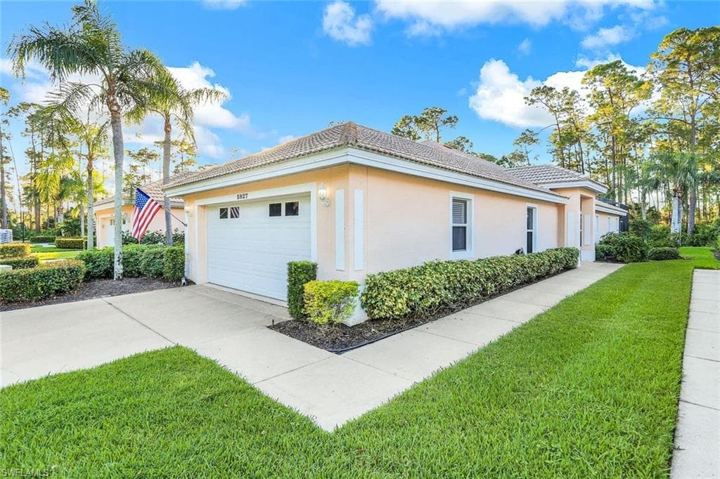 5927 Northridge DR A-38 NAPLES, FL 34110