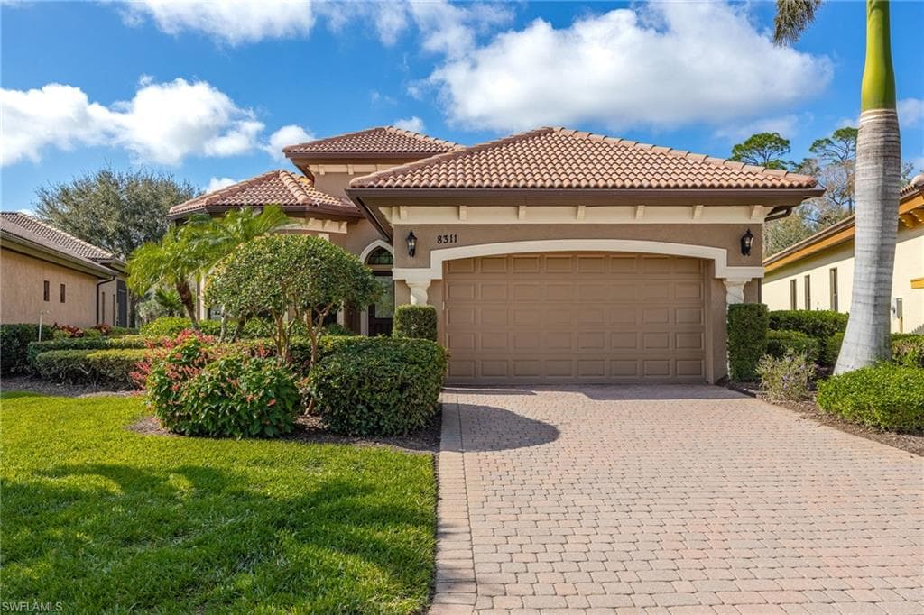 8311 Provencia CT FORT MYERS, FL 33912