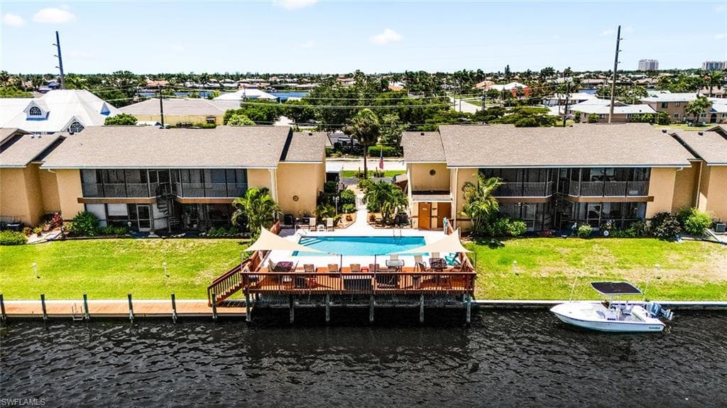 521 SW 47th TER 202 CAPE CORAL, FL 33914