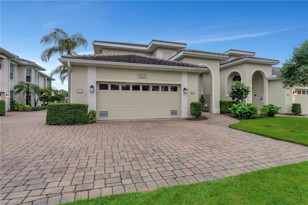 1836 Seville BLVD 1111 NAPLES, FL 34109