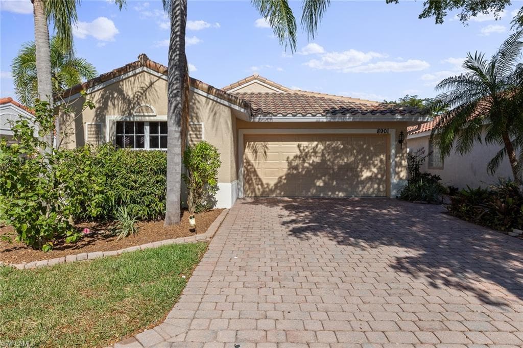 8901 Cascades Isle BLVD ESTERO, FL 33928