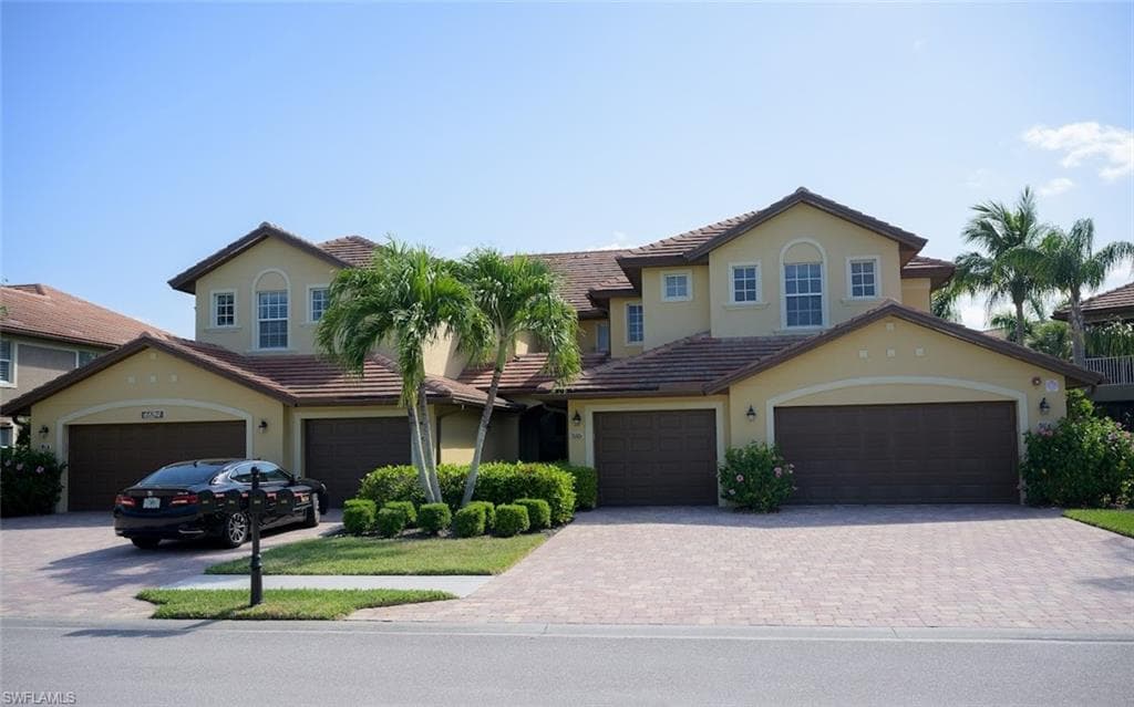 6634 Alden Woods CIR 202 NAPLES, FL 34113
