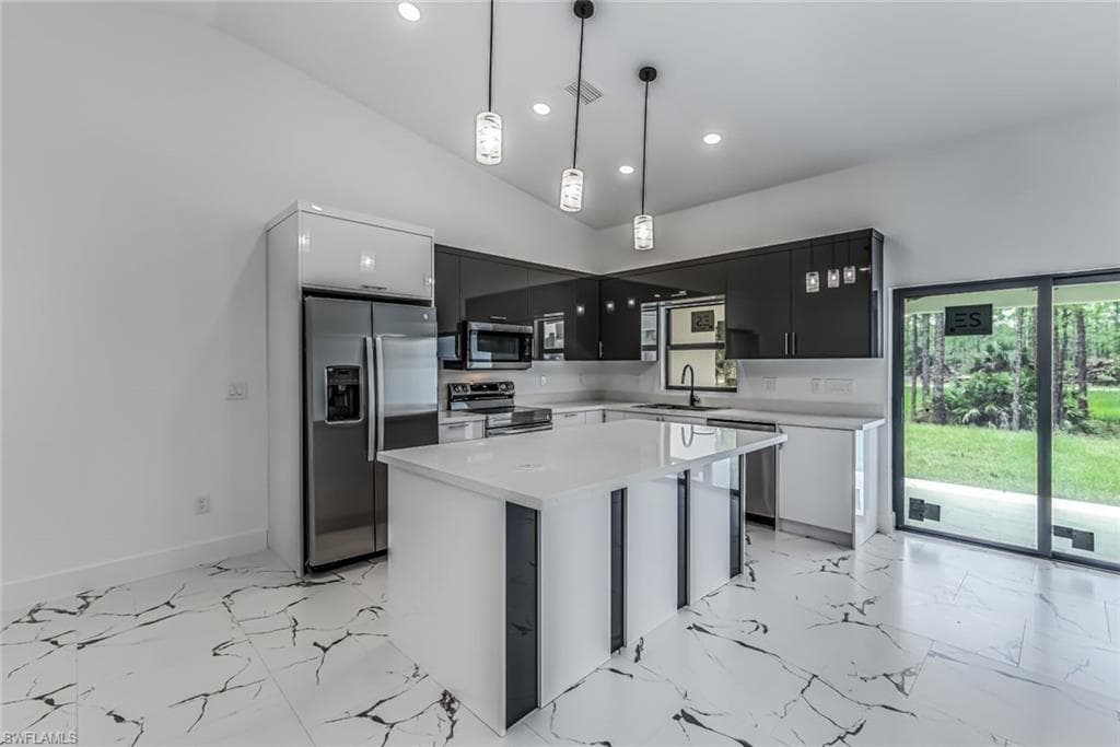 339 Justice AVE LEHIGH ACRES, FL 33972